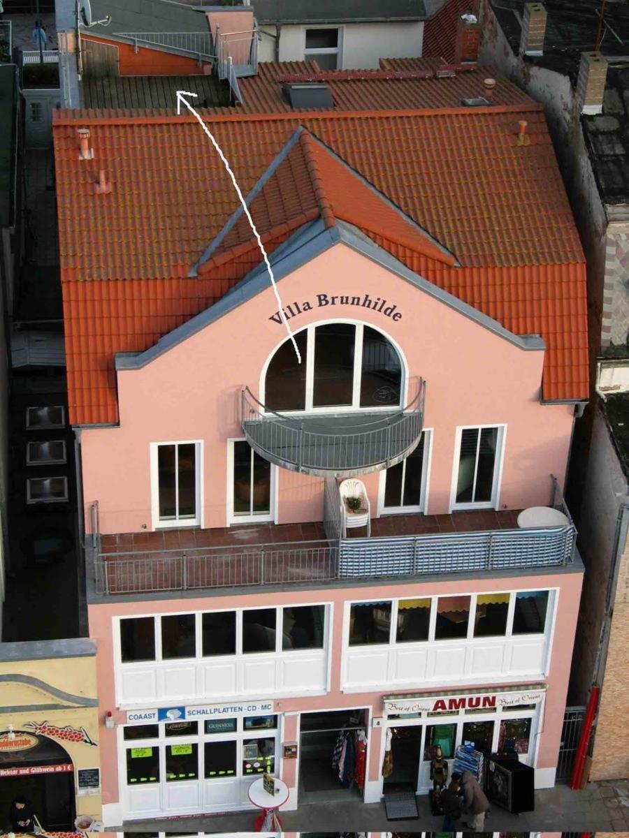 Sonnendeck, Direkt Am Leuchtturm Apartment Росток Екстериор снимка