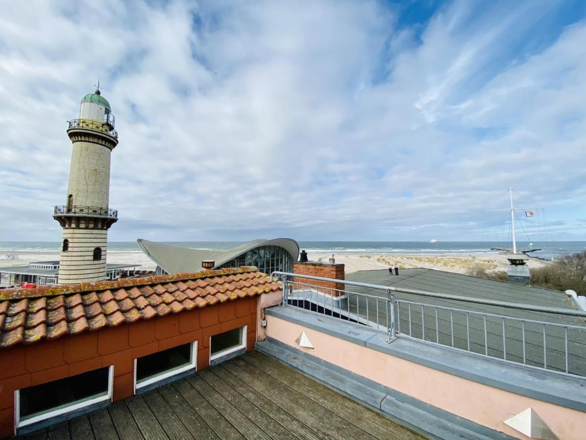 Sonnendeck, Direkt Am Leuchtturm Apartment Росток Екстериор снимка