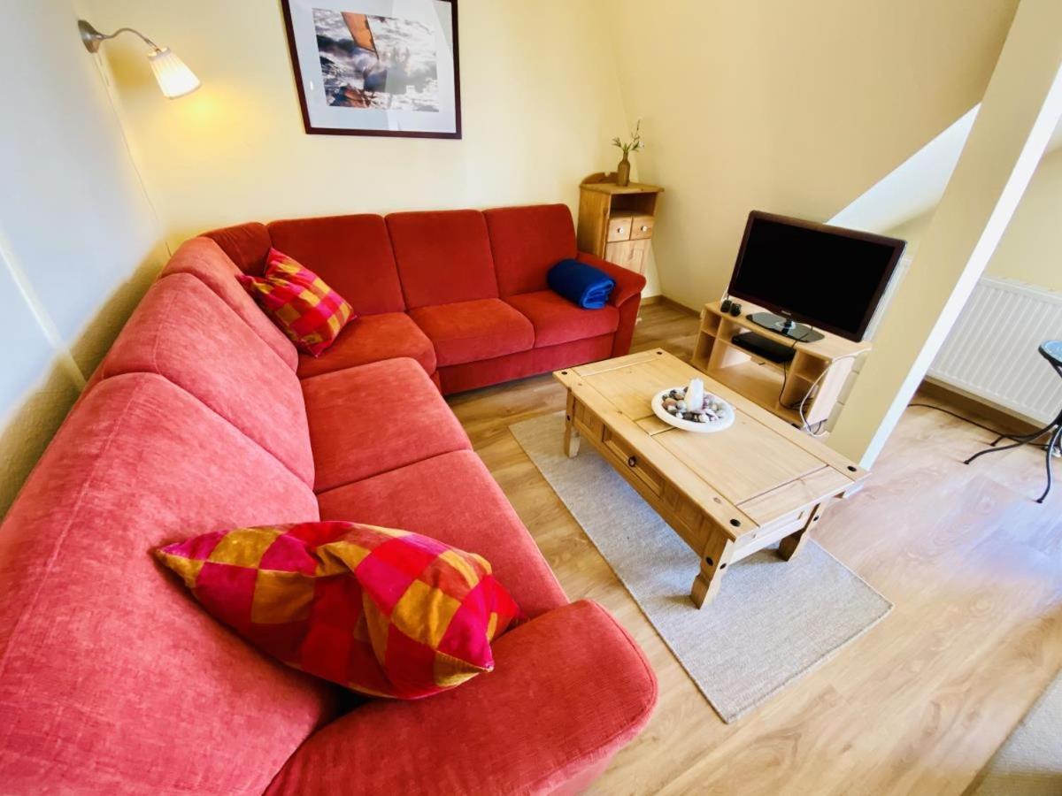 Sonnendeck, Direkt Am Leuchtturm Apartment Росток Екстериор снимка